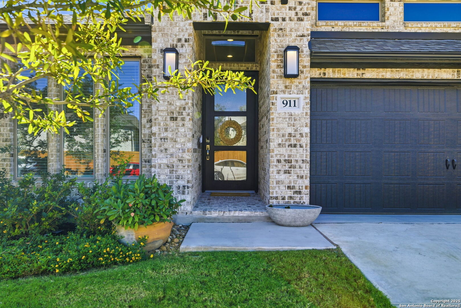911 Swenson, ,  78245 — photo 1