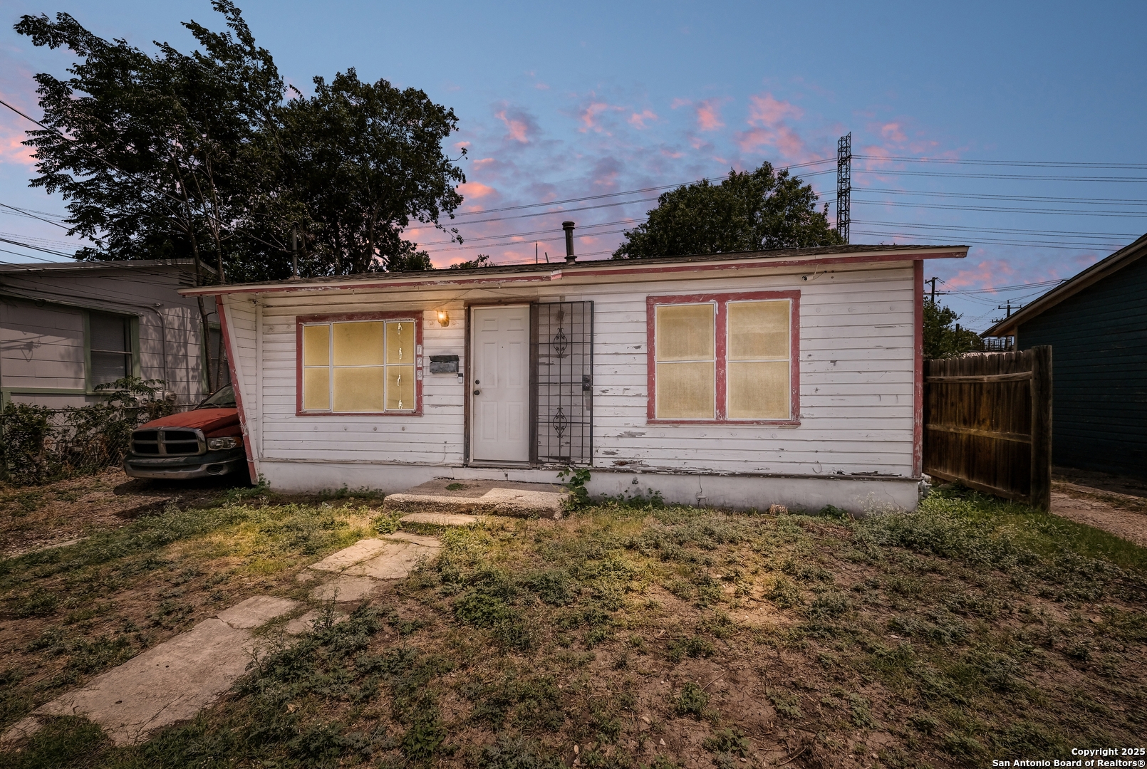 723 Larry, ,  78202 — photo 1