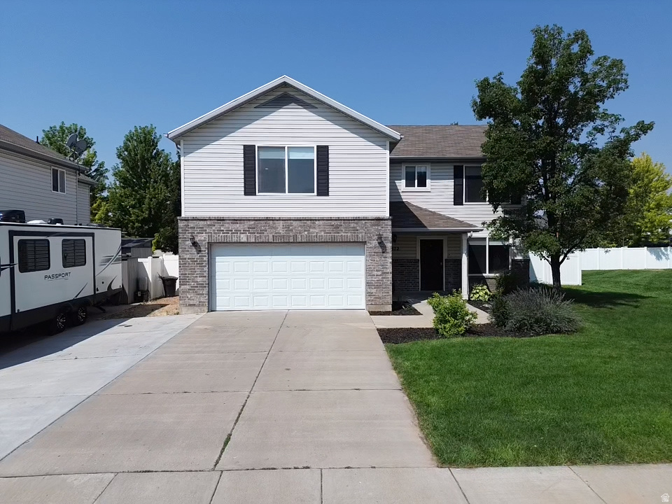 1872 S 575 E, Clearfield, UT 84015 — photo 1