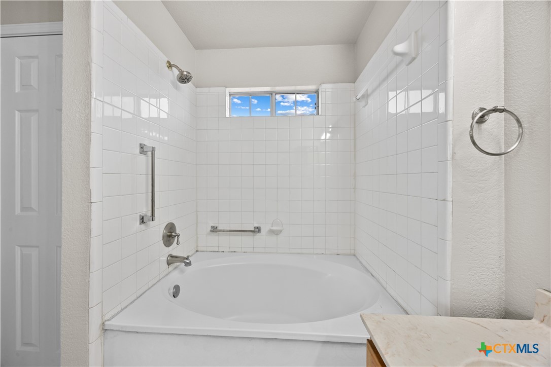 4408 Twin Oaks, Killeen, TX 76542 — photo 1