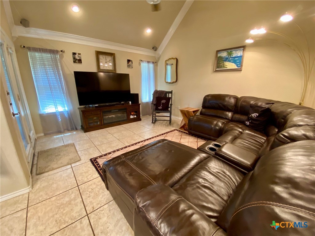 210 Ranchgate
