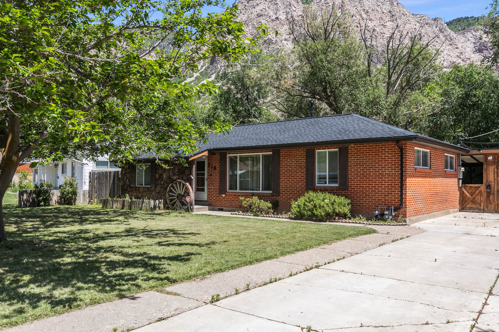 216 N ECCLES AVE, Ogden, UT 84404 — photo 1