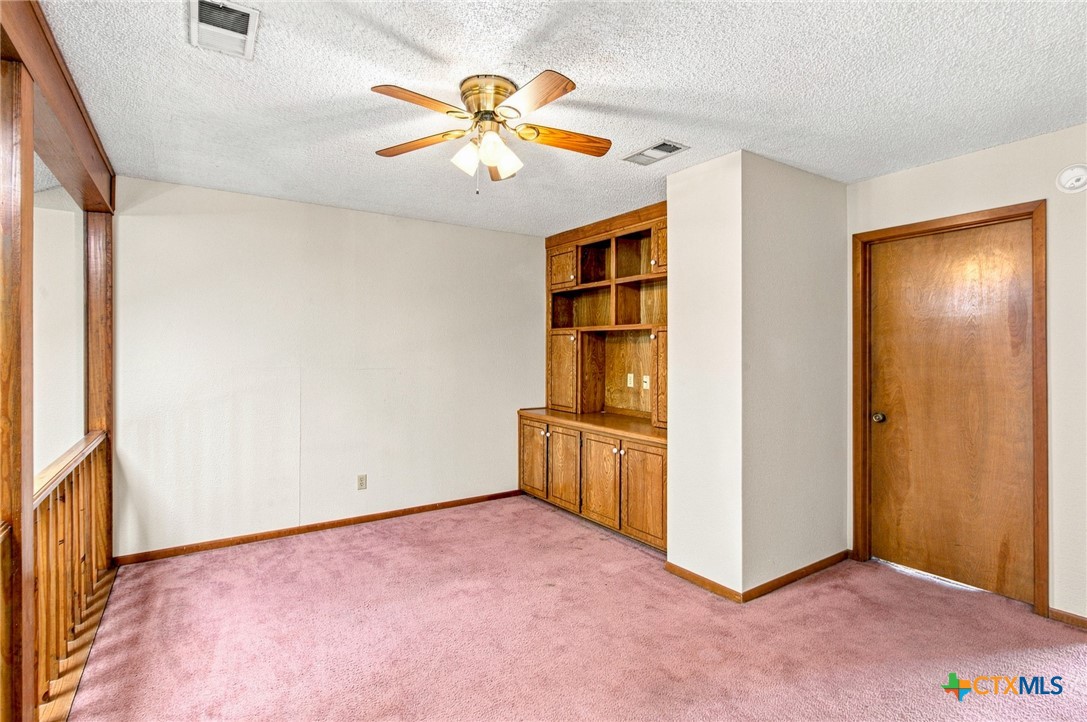 101 Maplewood, Victoria, TX 77901 — photo 1