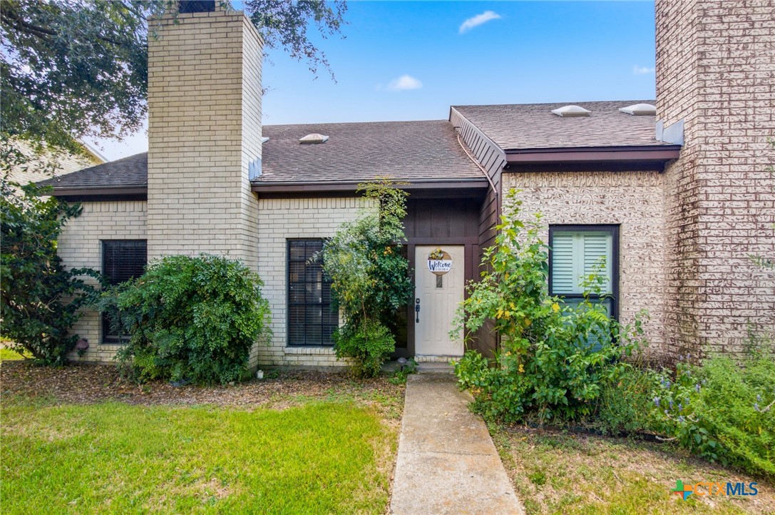 101 Maplewood Drive 7, Victoria, TX 77901 — photo 1