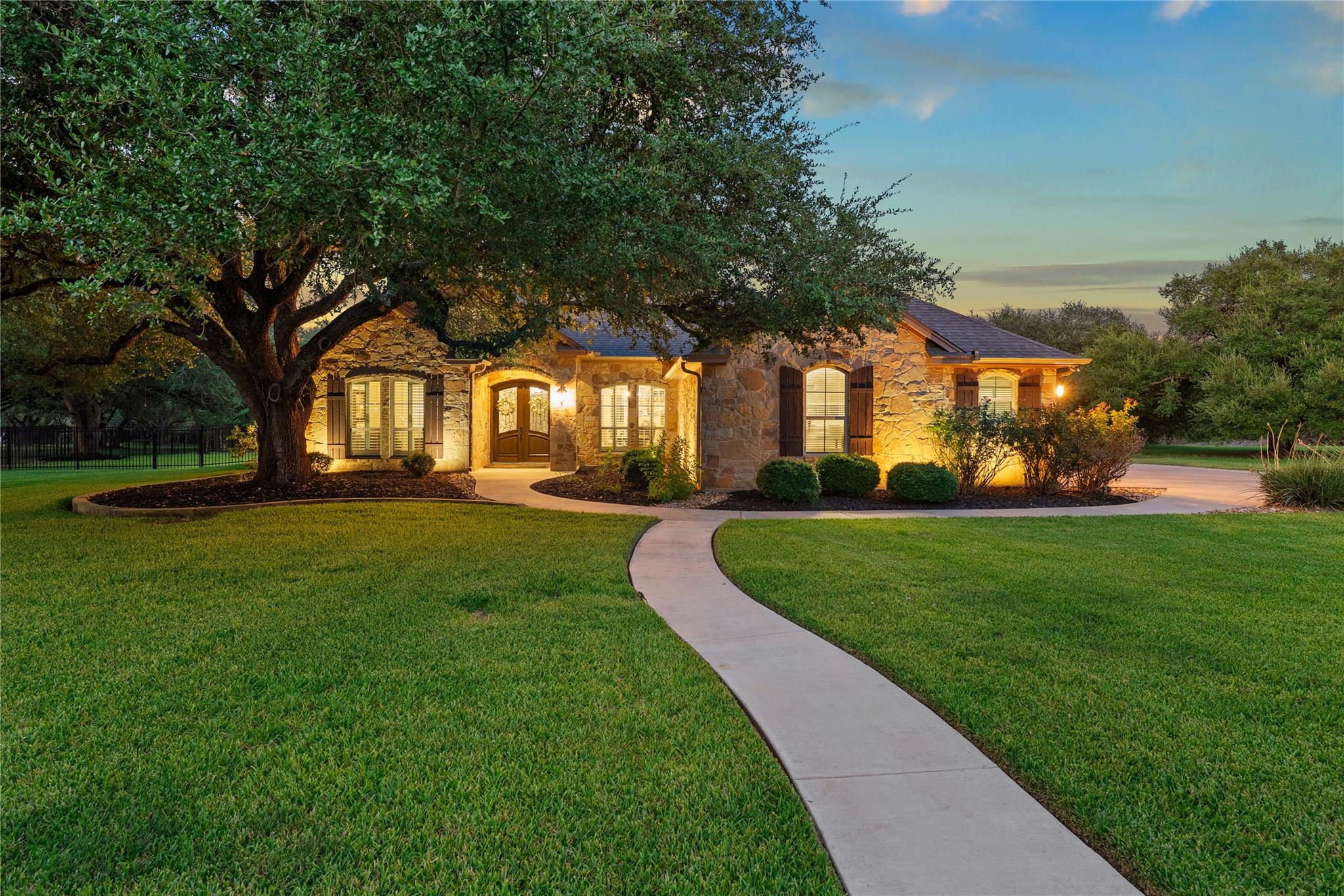 3041 Rolling Meadow, Salado, TX 76571 — photo 1