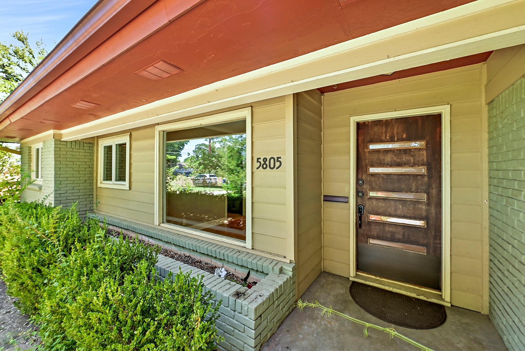 5805 Woodview, Austin, TX 78756 — photo 1