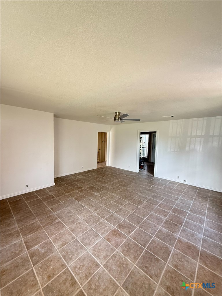 1911 10th, Killeen, TX 76541 — photo 1