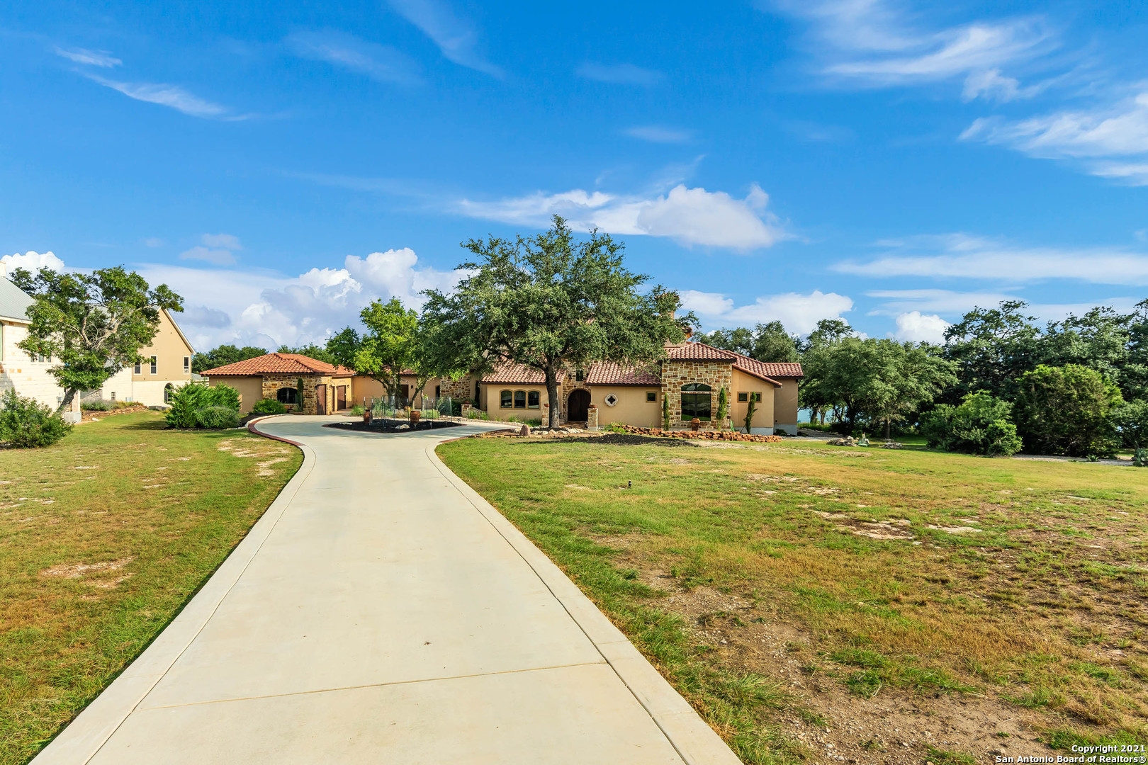 189 SHIMMERING SHORE CT, , 78070 — photo 1