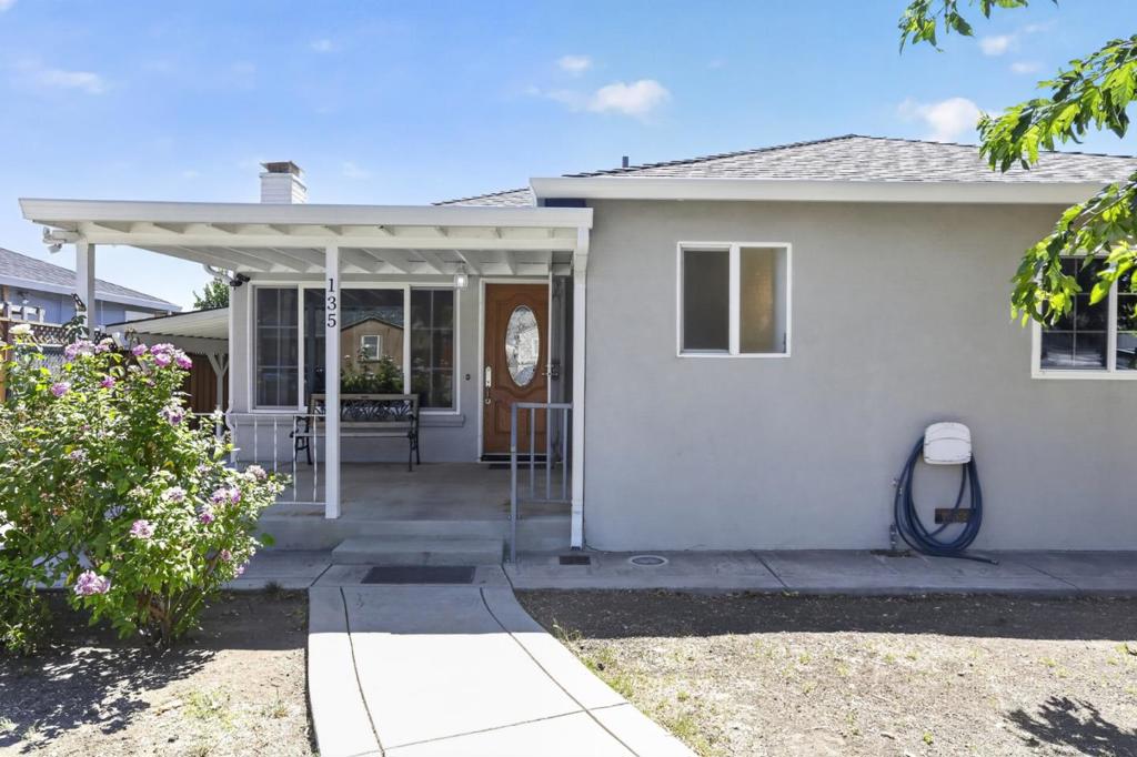 135 N Claremont Avenue, San Jose, CA 95127 — photo 1