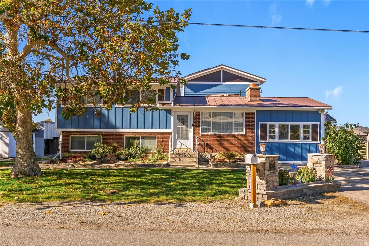 4111 S 5350 W, Hooper, UT 84315 — photo 1