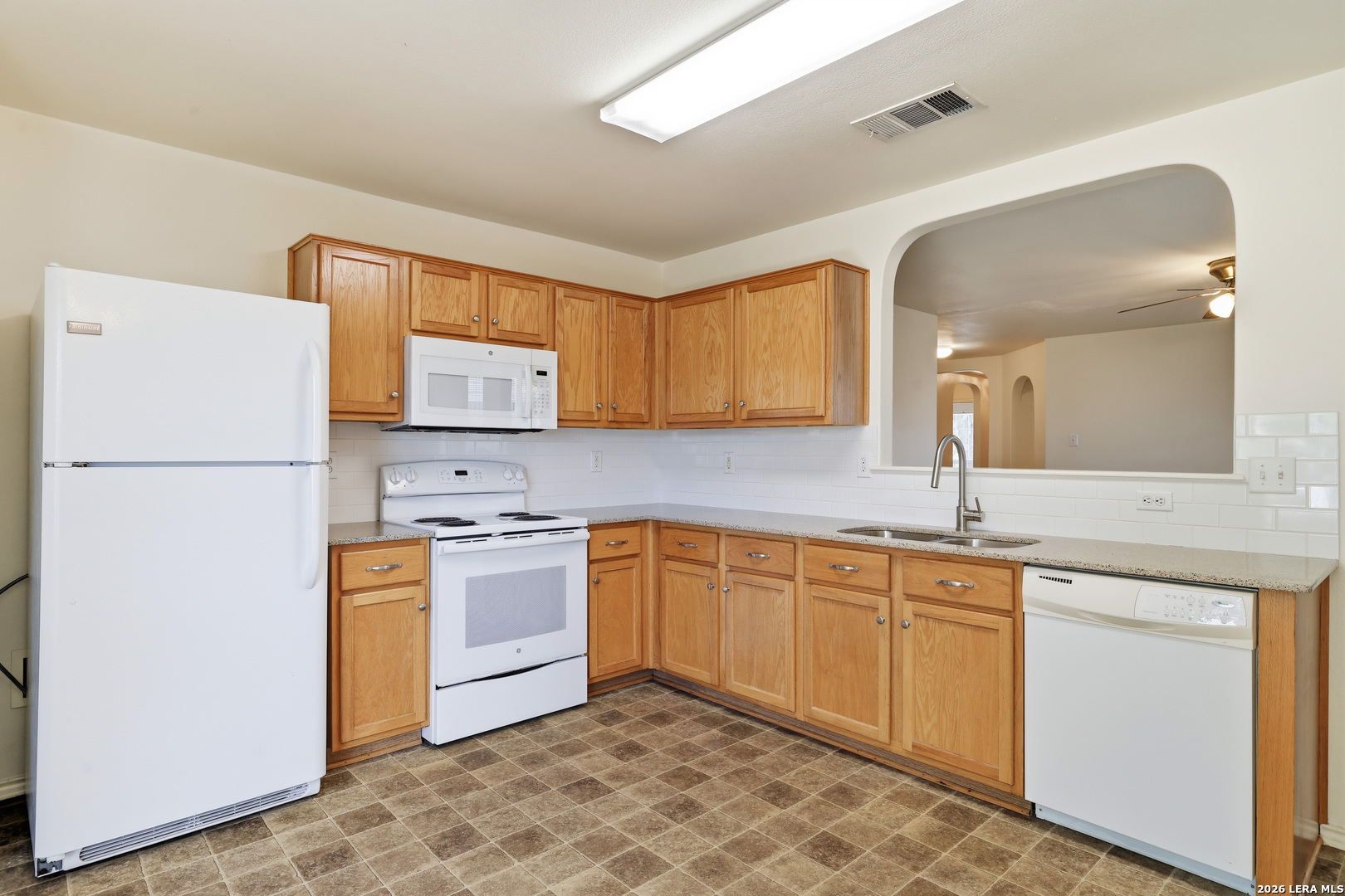 519 Reba, ,  78109 — photo 1
