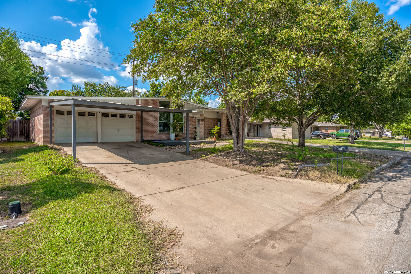 437 LINDBERGH BLVD, ,  78148 — photo 1
