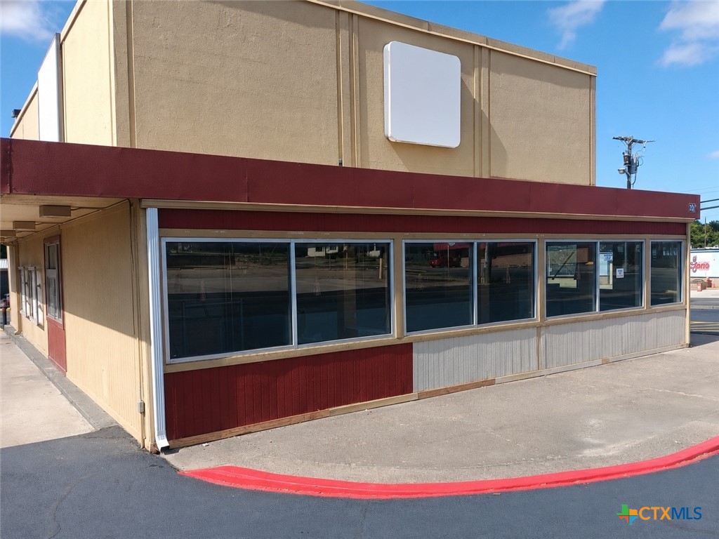 210 W Rancier Avenue, Killeen, TX 76541 — photo 1