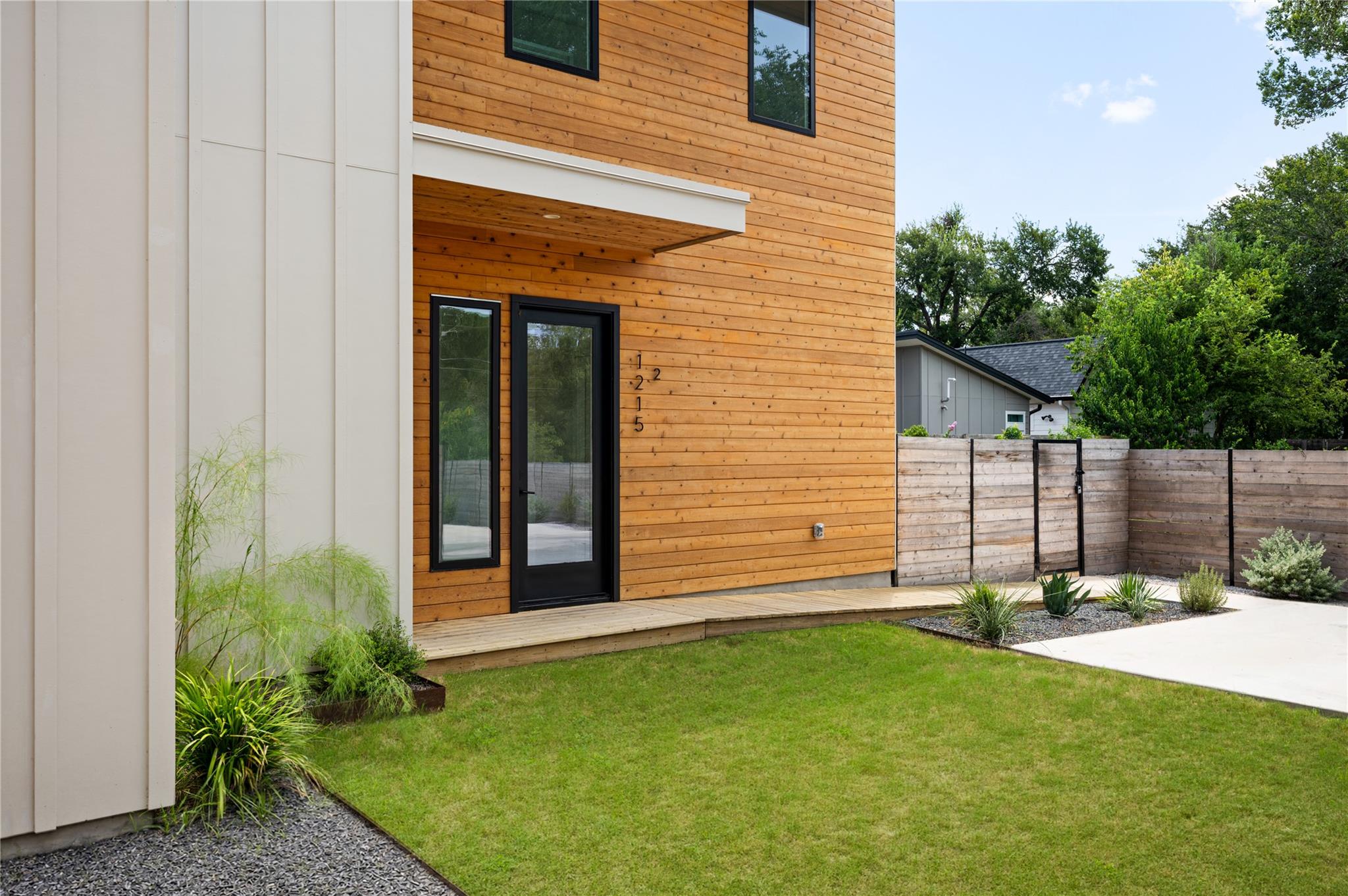 1215 Fort Branch, Austin, TX 78721 — photo 1