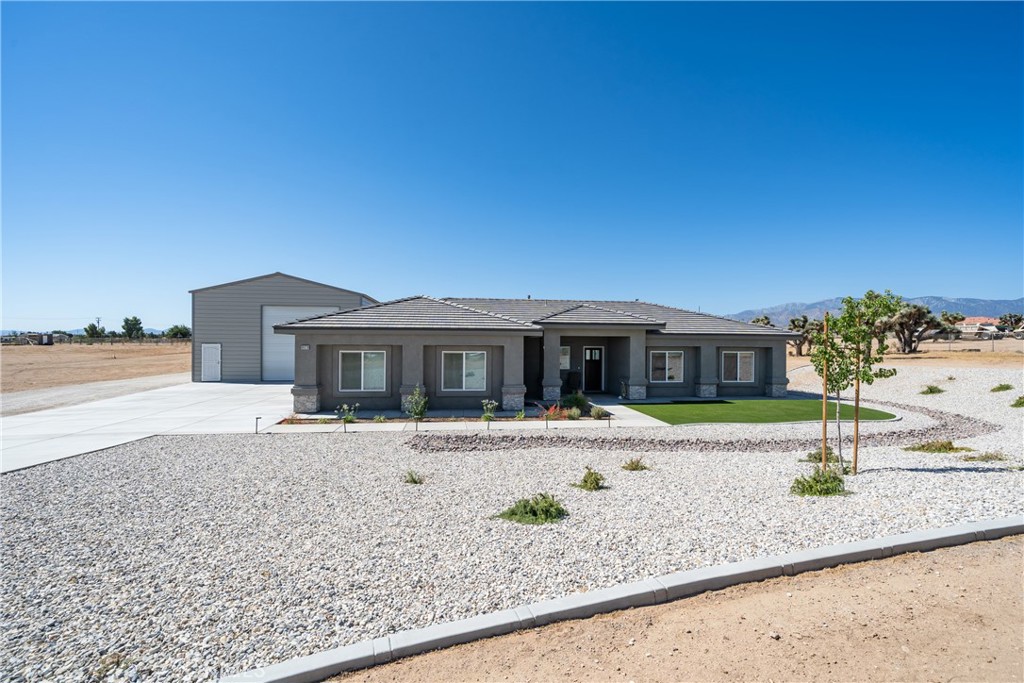 8029 Avenal, Phelan, CA 92371 — photo 1