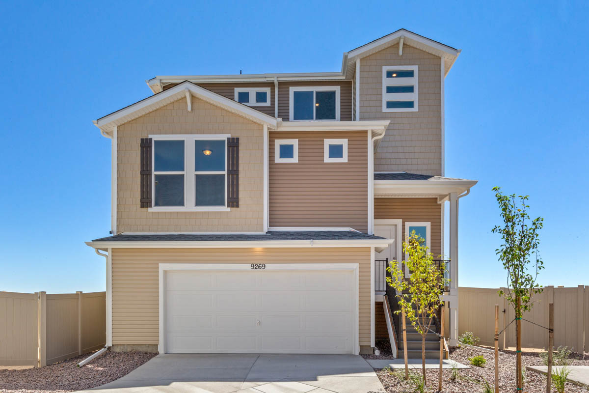 379 E HALLS CREEK RD, Saratoga Springs, UT 84045 — photo 1