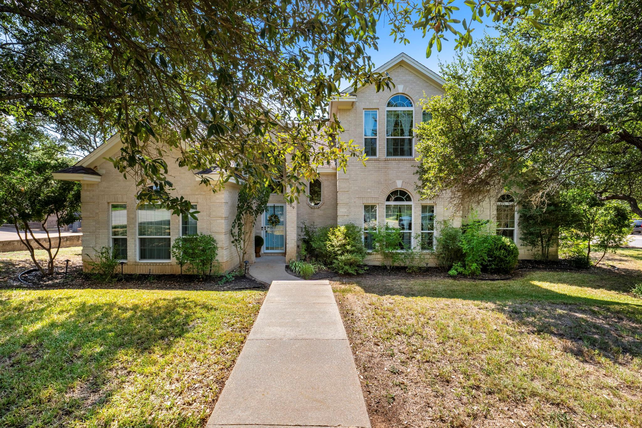 309 Riverview, Georgetown, TX 78628 — photo 1