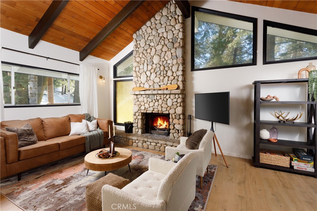 825 Lake View Lane, Twin Peaks, CA 92391 — photo 1