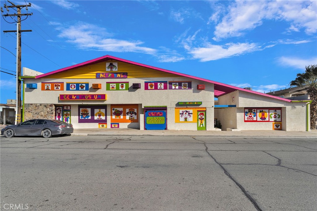 313 E Buena Vista Street, Barstow, CA 92311 — photo 1
