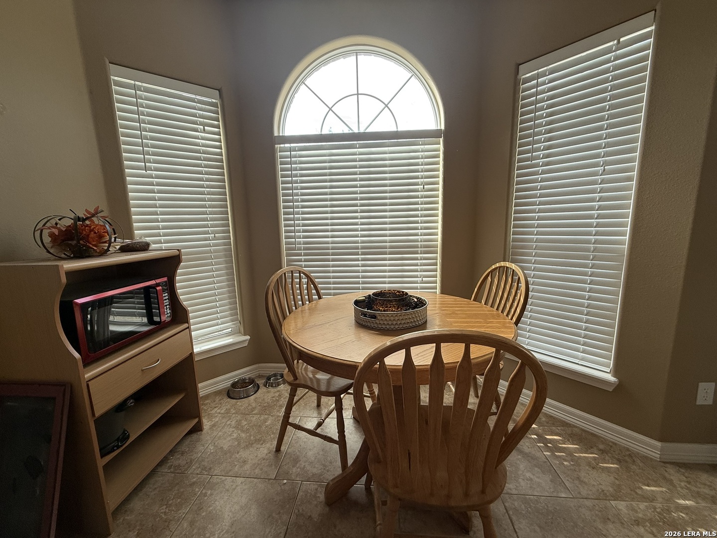 137 Lakeview Trace, ,  78071 — photo 1