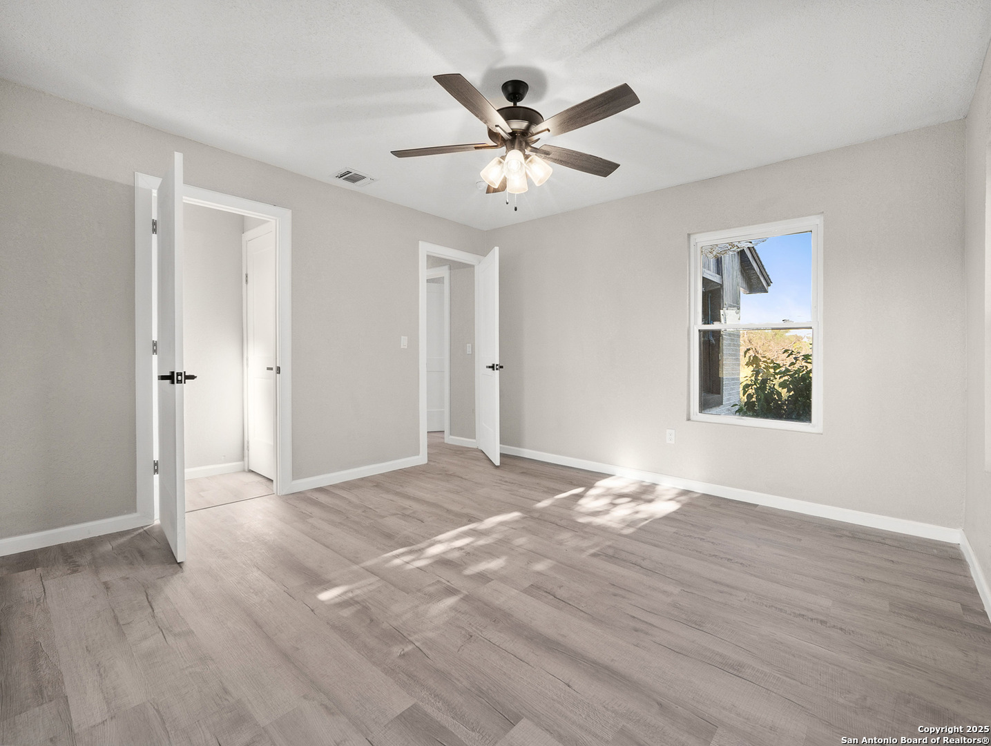 19551 Fm 463, ,  78016 — photo 1