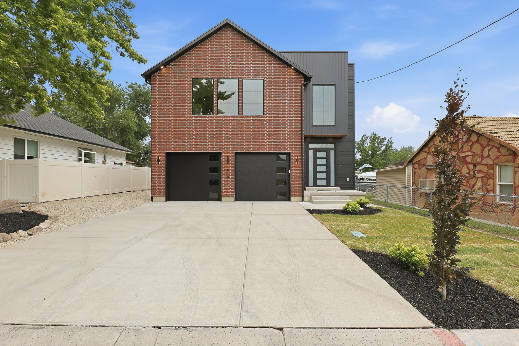 617 W 5TH AVE, Midvale, UT 84047 — photo 1