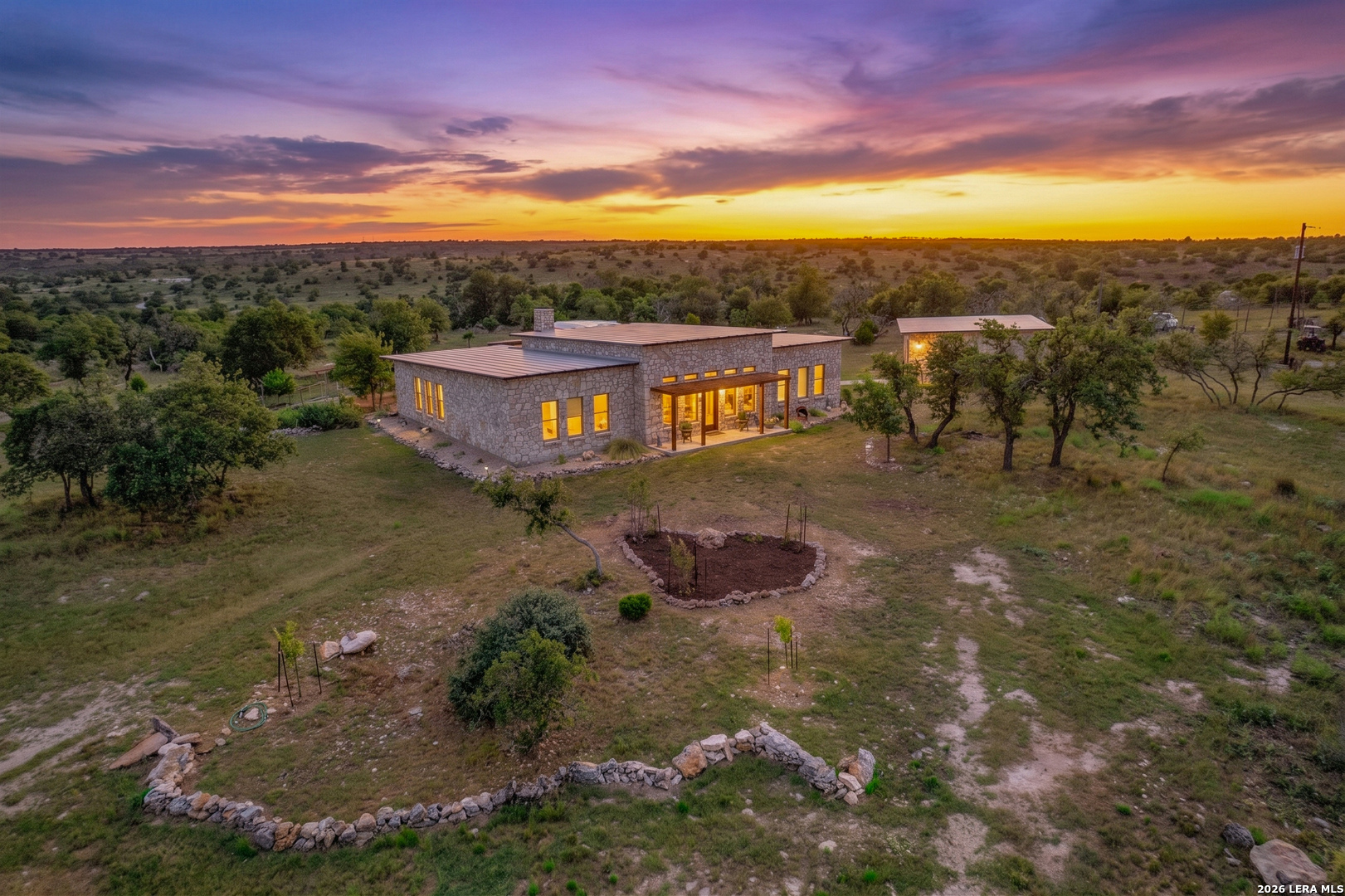2201 Poverty Hill Ranch Rd, Fredericksburg, TX 78624 — photo 1