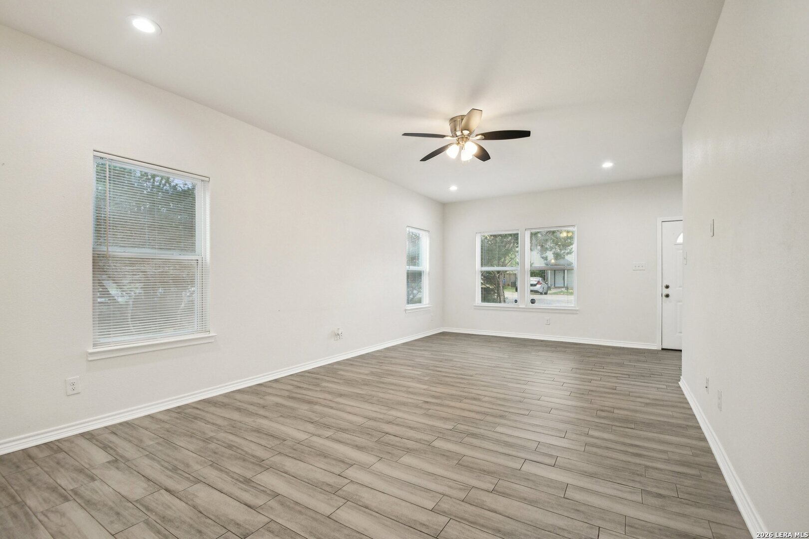 28 DEER RIDGE RD, ,  78676 — photo 1