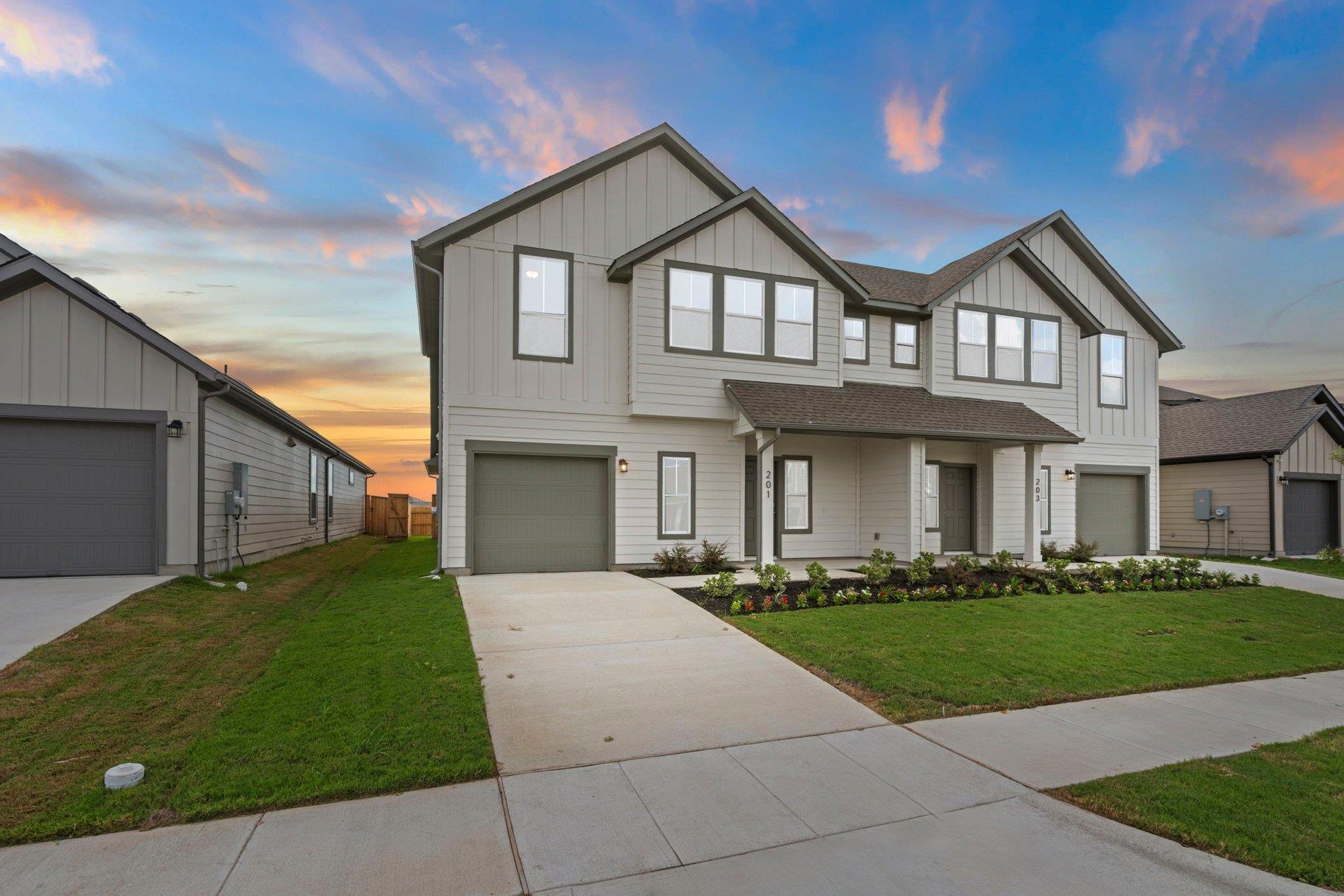 201 Backwood, Taylor, TX 76574 — photo 1