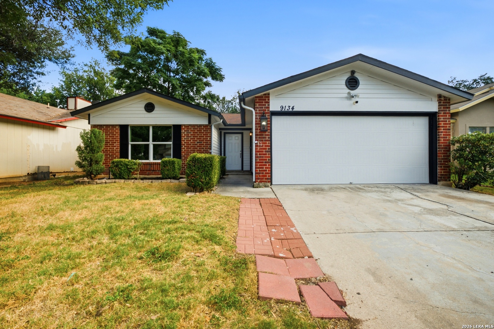 9134 TREE VLG, , 78250 — photo 1