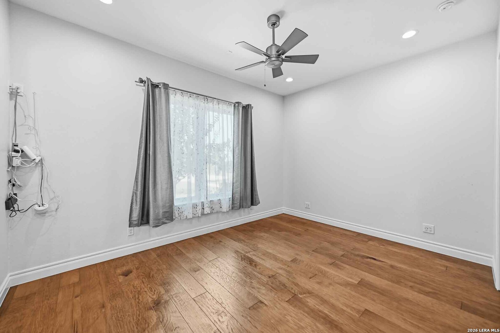 103 William Tobin, ,  78606 — photo 1