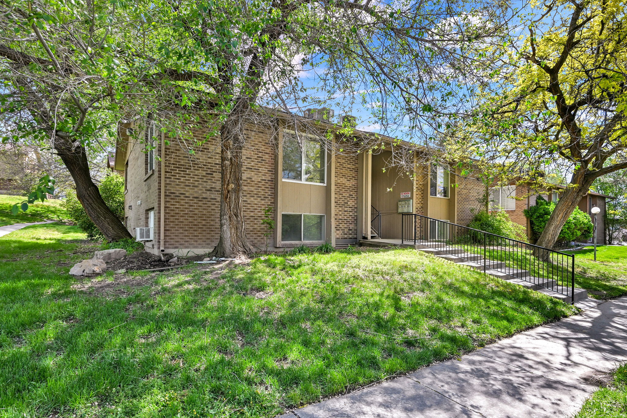 455 E 5600 S #D, Murray, UT 84107 — photo 1
