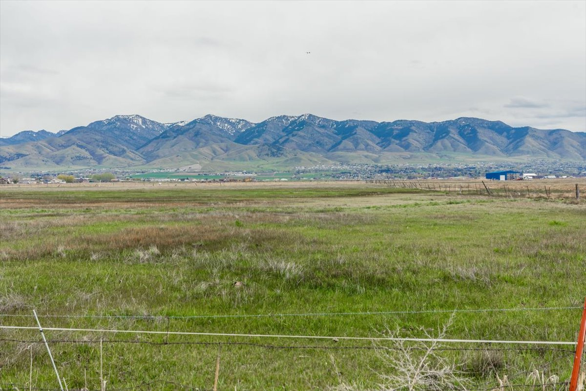 1001 W 4200 N, Smithfield, UT 84335 — photo 1