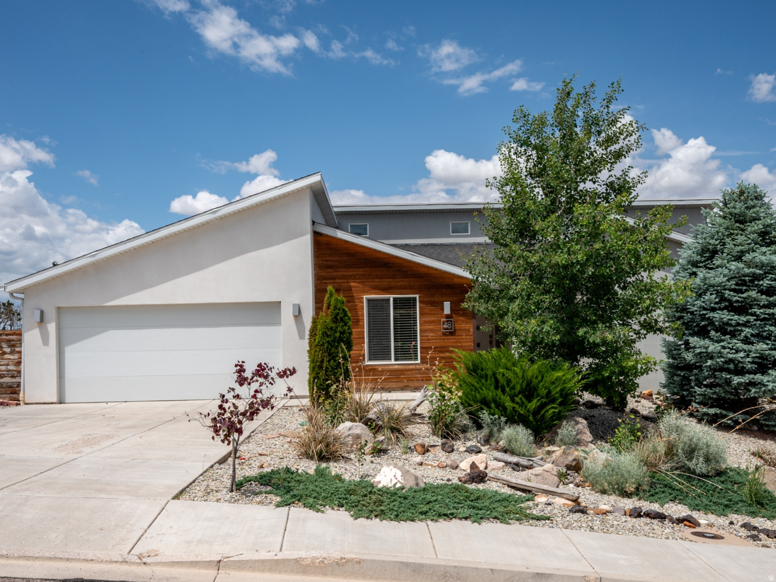 48 S CIMARRON CIR, Cedar City, UT 84720 — photo 1