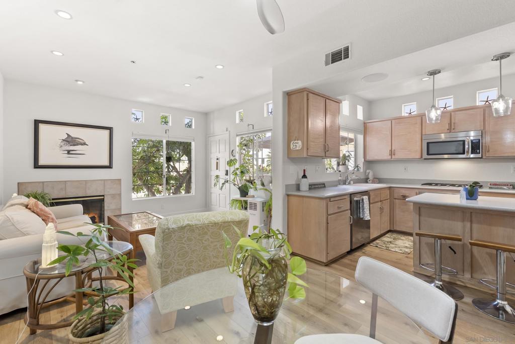 221 Donax Ave 4, Imperial Beach, CA 91932 — photo 1