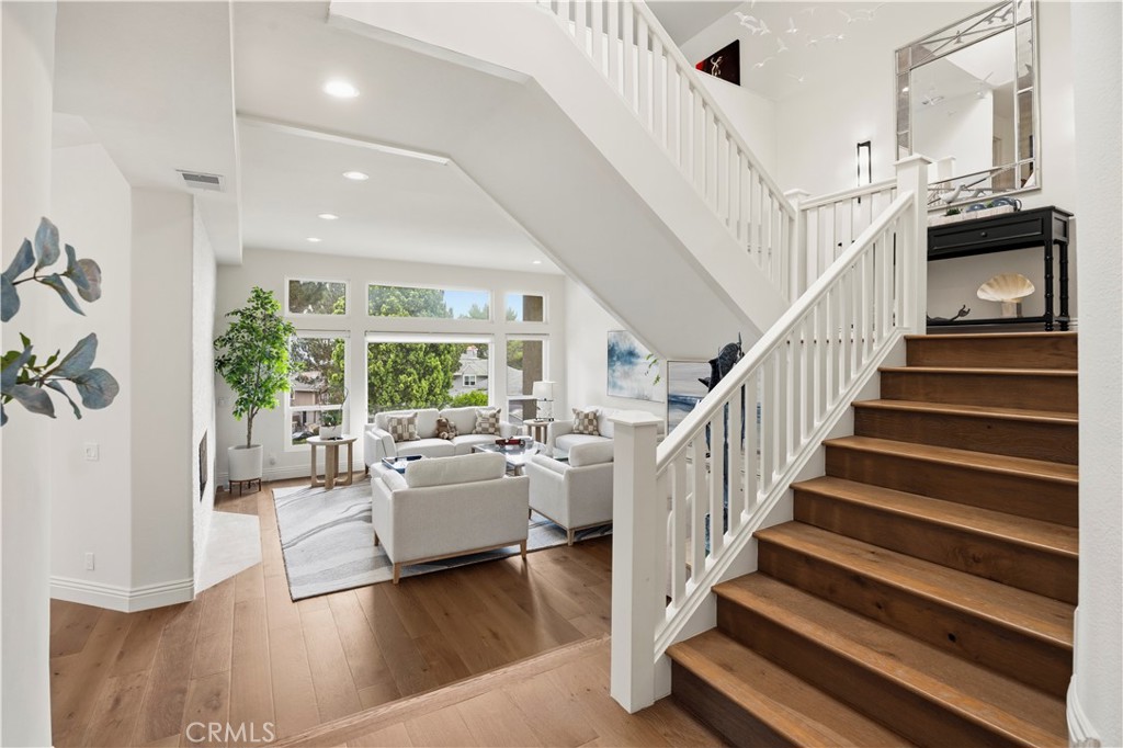 16 Lucerne, Newport Beach, CA 92660 — photo 1