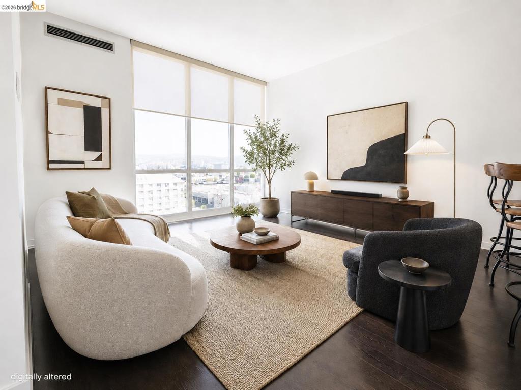 222 Broadway 914, Oakland, CA 94607 — photo 1