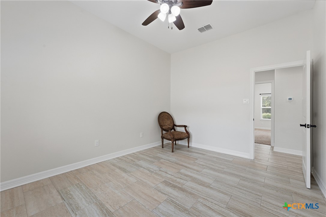 123 Tomahawk, Seguin, TX 78155 — photo 1