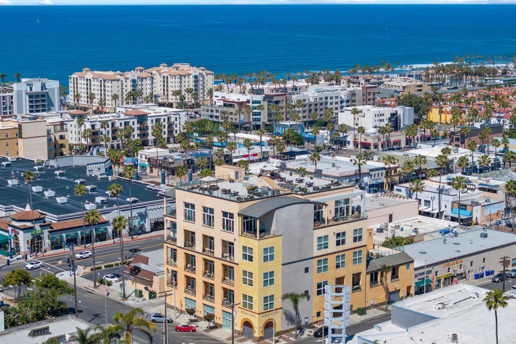 550 Seagaze Drive 7, Oceanside, CA 92054 — photo 1