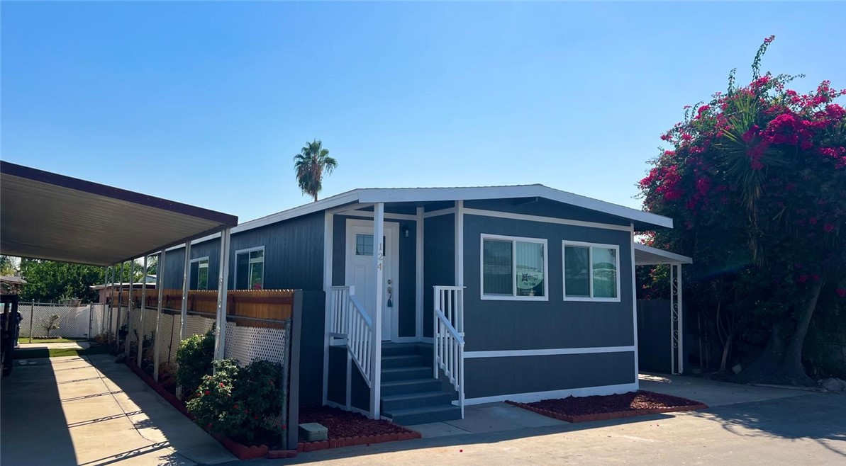 10701 Cedar Avenue 124, Bloomington, CA 92316 — photo 1