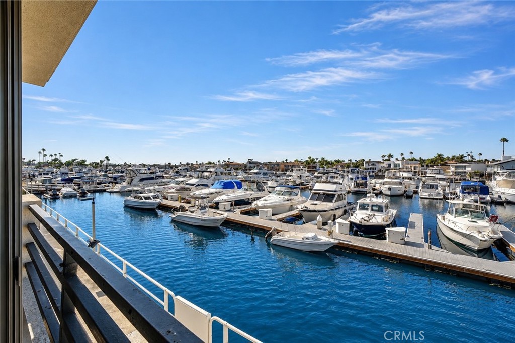 4167 Warner Avenue 105, Huntington Beach, CA 92649 — photo 1