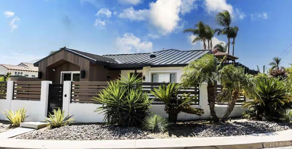 3761 Oleander Dr, San Diego, CA 92106 — photo 1
