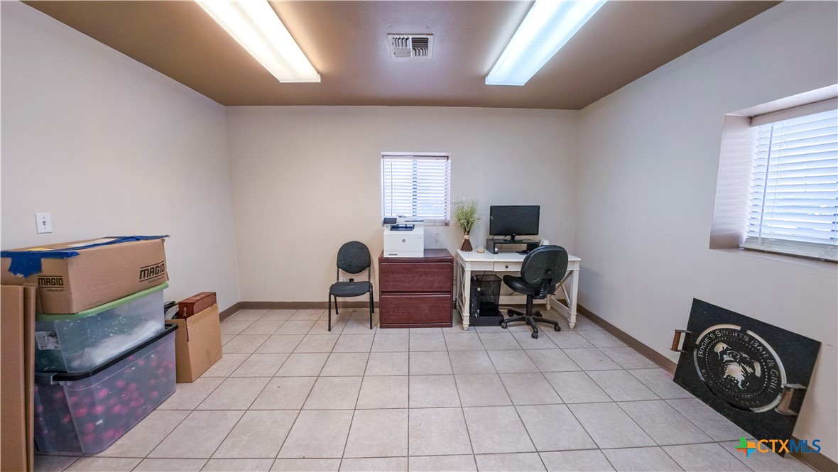 309 West Loop, El Campo, TX 77437 — photo 1