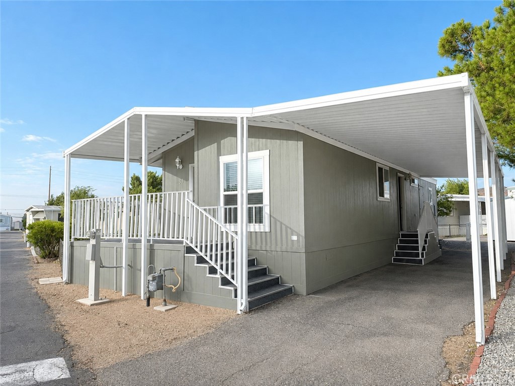 22601 Bear Valley Road 33, Apple Valley, CA 92308 — photo 1