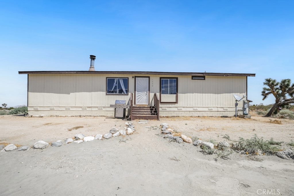 1930 Calaveras, Pinon Hills, CA 92372 — photo 1