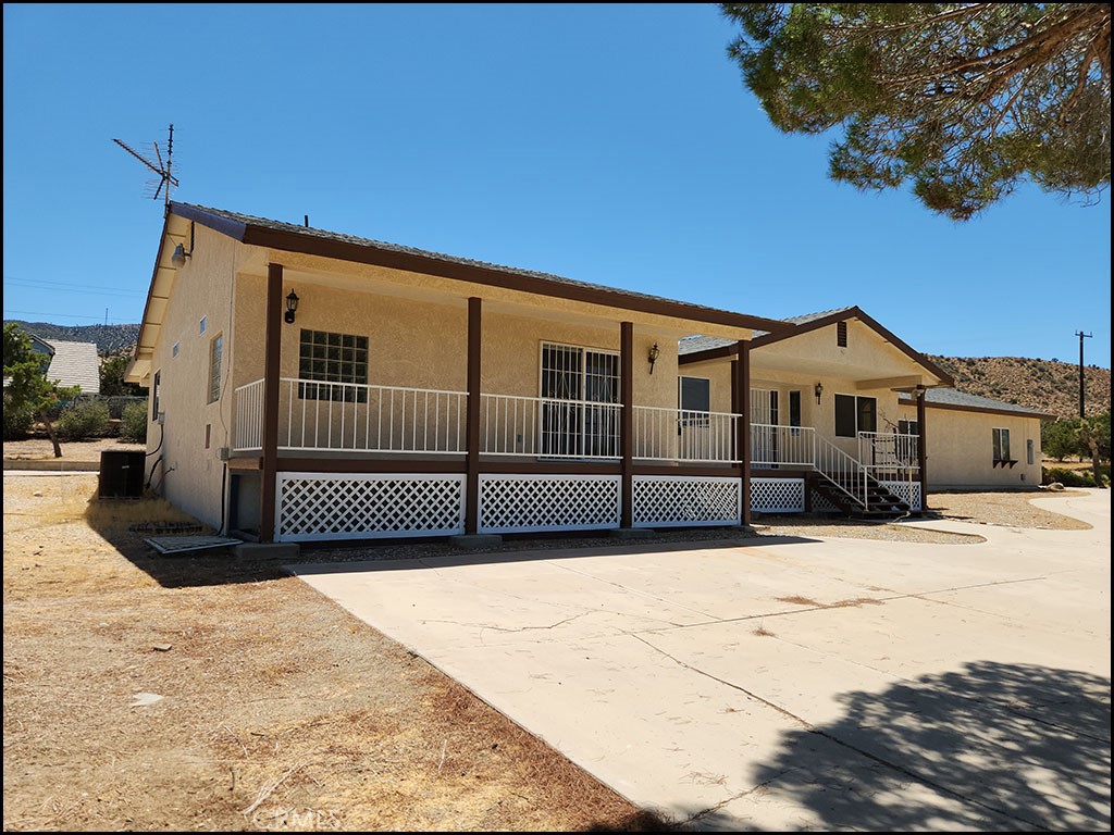 9425 Mountain, Pinon Hills, CA 92372 — photo 1