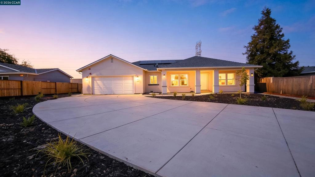 2102 Paige Ct, Pittsburg, CA 94565 — photo 1