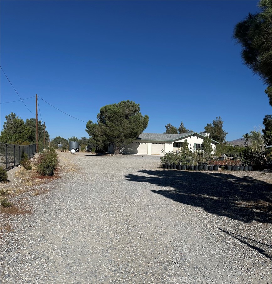 9181 Visalia, Lucerne Valley, CA 92356 — photo 1