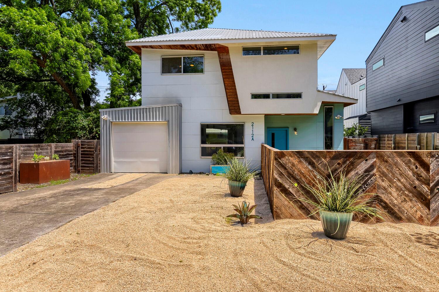 2112 Haskell, Austin, TX 78702 — photo 1