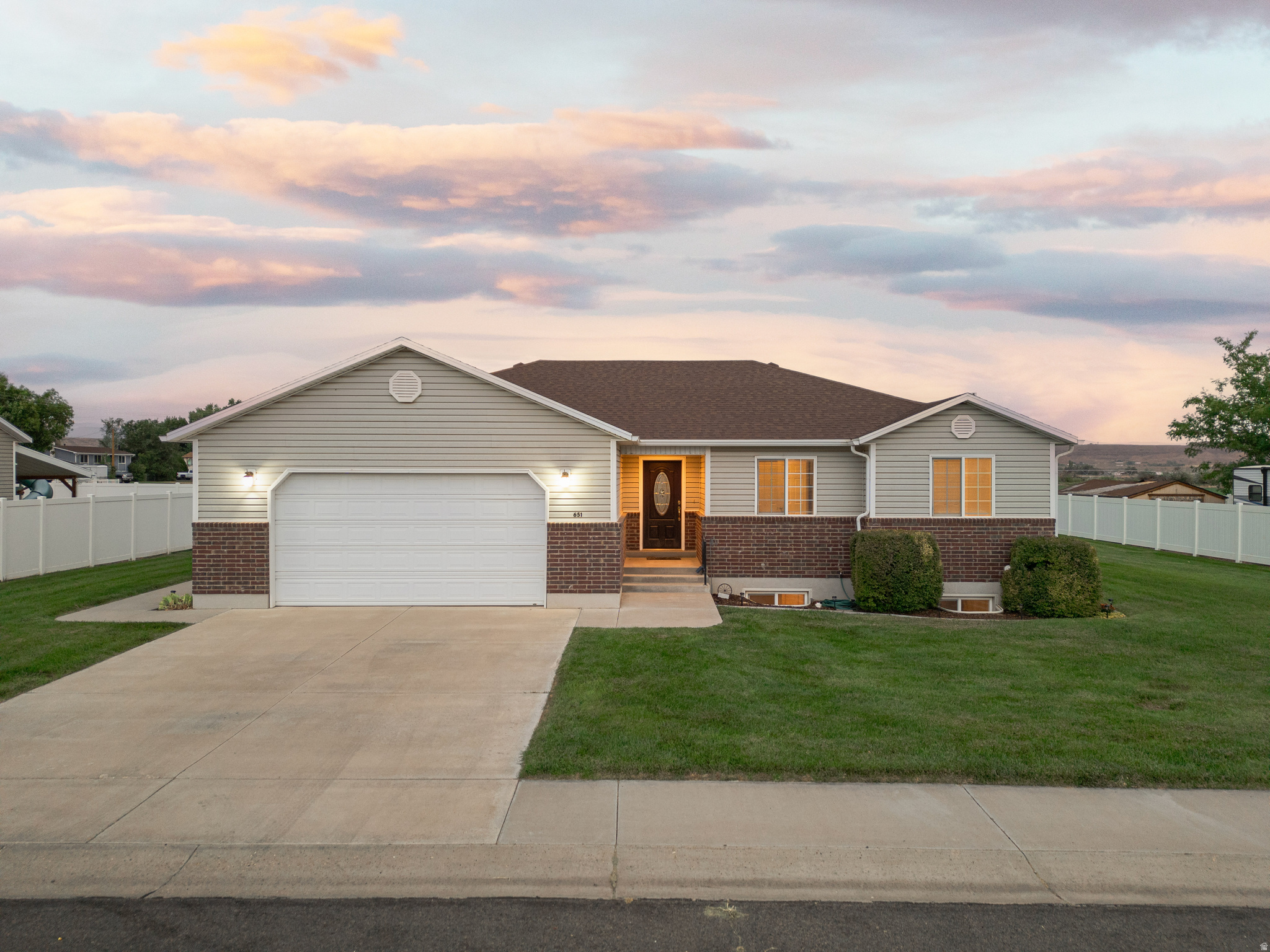 651 E 600 N, Roosevelt, UT 84066 — photo 1